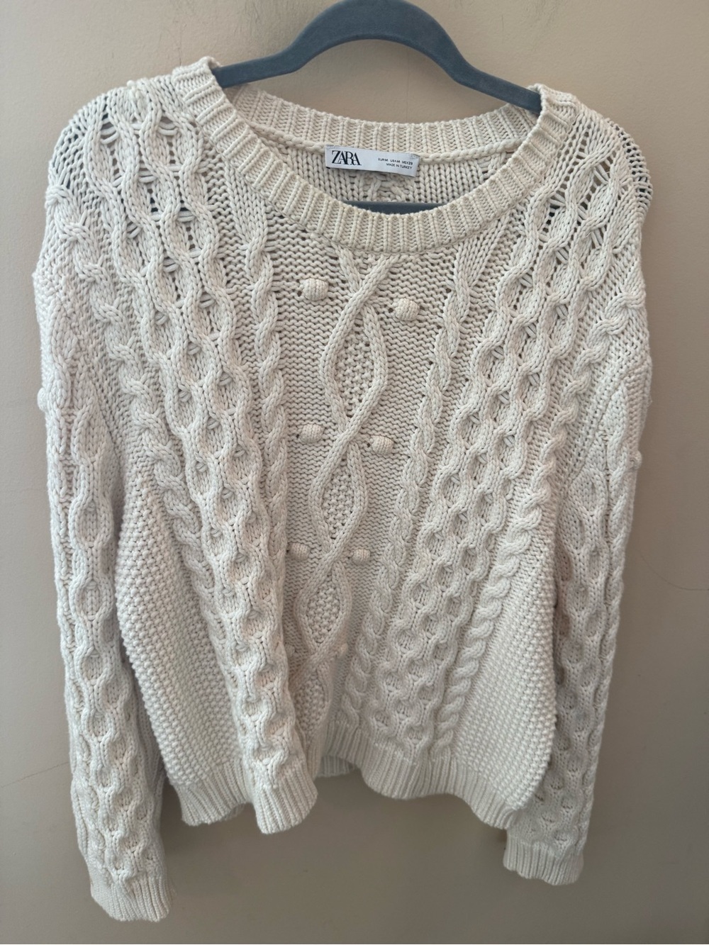 Zara Chunky White Sweater fisherman dot detail size medium fits like size large